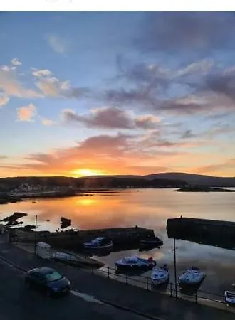 Wee Cumbrae View Apartment Millport Exterior photo